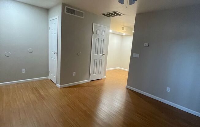 1 bed, 1 bath, 592 sqft, $1,299, Unit 27