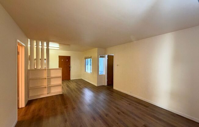 3732-3744 Grand