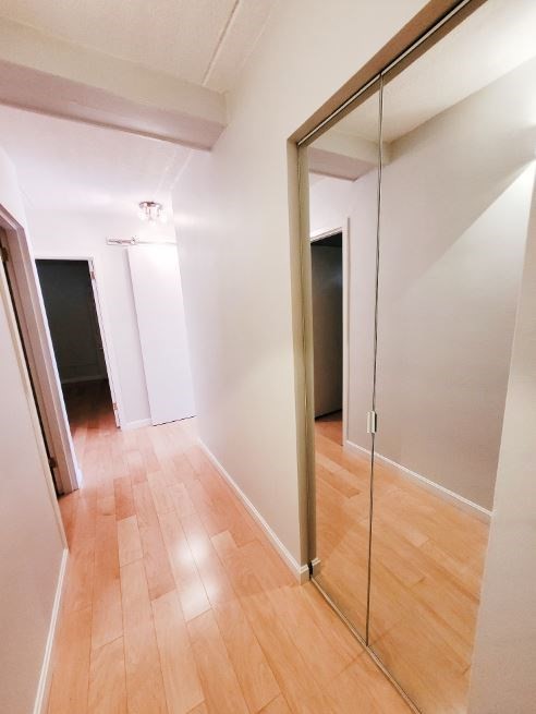 2 beds, 1 bath, 833 sqft, $2,680, Unit 239