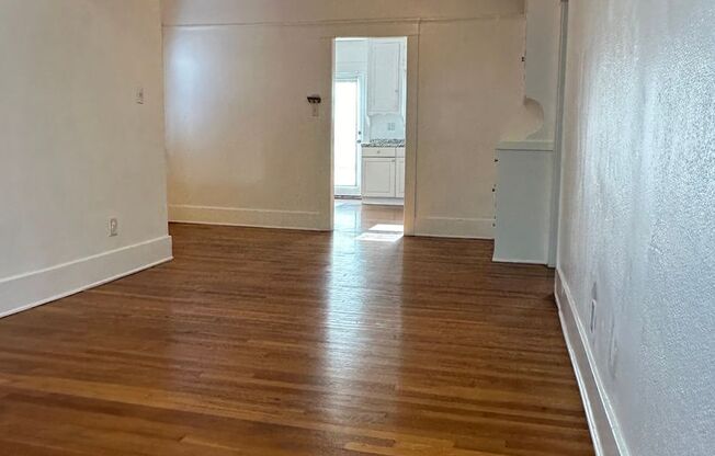 2 beds, 1 bath, $2,695, Unit 2444