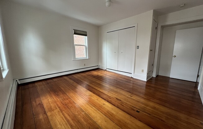 2 beds, 1 bath, 1,077 sqft, $3,300, Unit 2