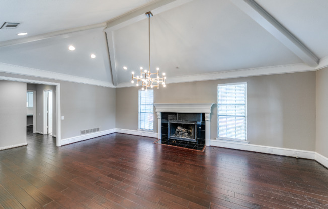 6116 SOUTHERN KNL DR