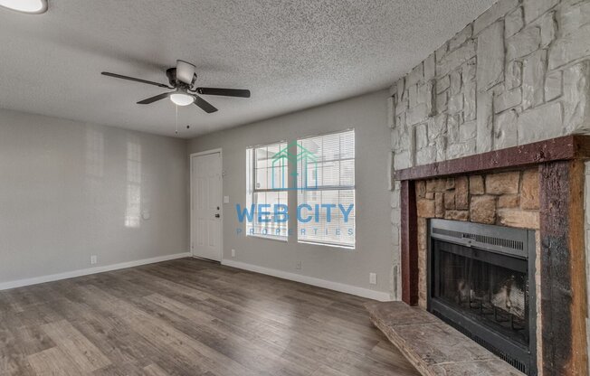 238 ALEXANDRIA DR