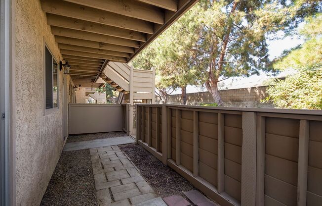 2 beds, 1 bath, $2,480, Unit 69