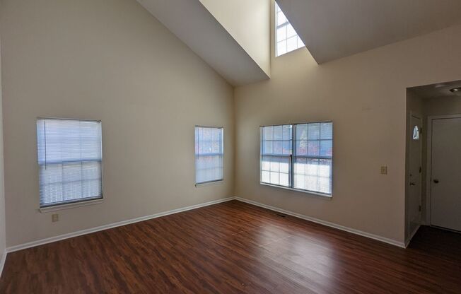 3 Bedroom 3 Full Bath in Grove City, OH
