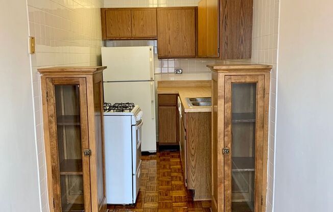 Studio, 1 bath, 500 sqft, $1,665, Unit 553-414