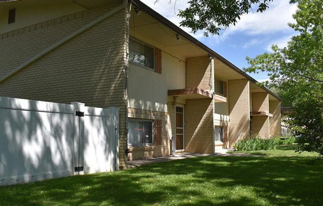 Glenarm Apartments