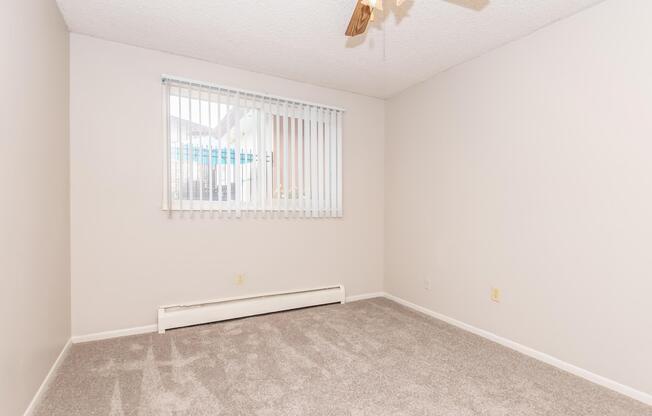 2 beds, 1 bath, 900 sqft, $1,179