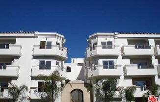 3 beds, 3 baths, 1,772 sqft, $4,795, Unit 204