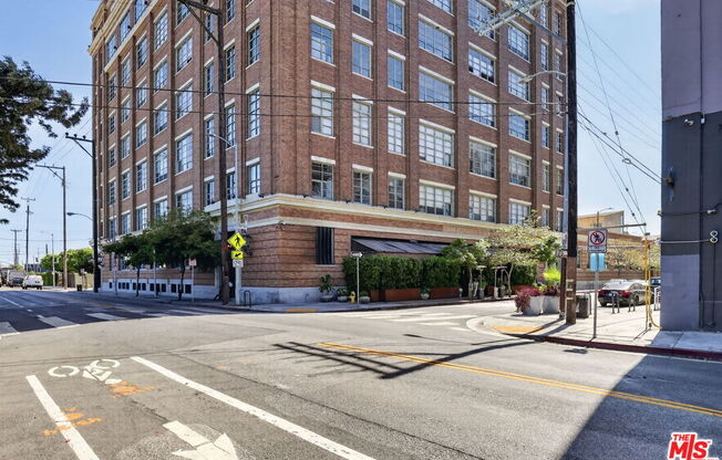 Studio, 1 bath, 1,147 sqft, $3,995, Unit 606