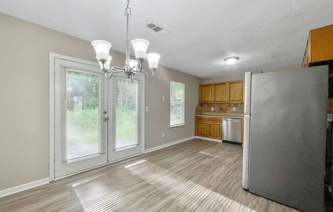 2135 VLY OAK DR SE
