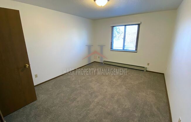 2 beds, 1 bath, 1,000 sqft, $850, Unit 19