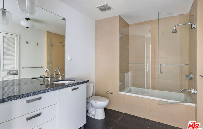 Studio, 1 bath, 546 sqft, $2,150, Unit 608