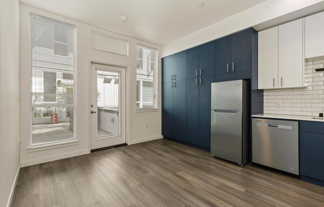 Studio, 1 bath, 322 sqft, $1,475, Unit 413 - AFF