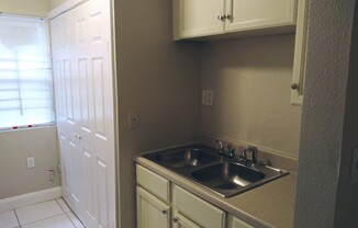 4 beds, 1 bath, $1,700