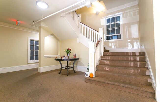 1 bed, 1 bath, 615 sqft, $1,795, Unit 106