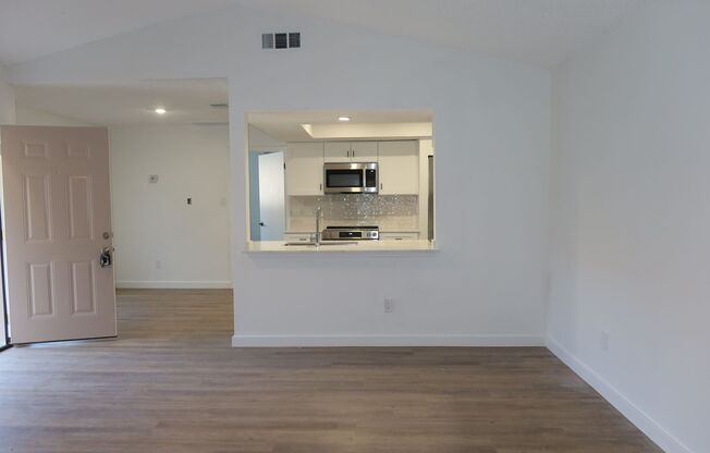 Aberdeen Duplex - 2Bd/2Ba - Remodeled - W/D - Fireplace - Garage - Fenced Patio - $1600