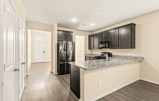 6131 CARPENTERS CV LN