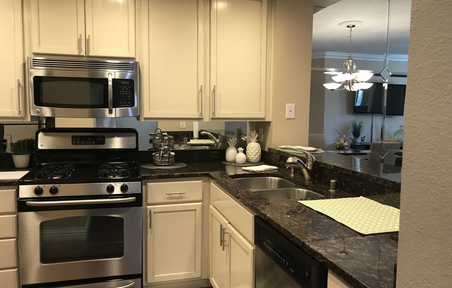 2 beds, 2 baths, $2,400, Unit # 206
