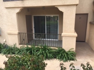 2 beds, 1 bath, 918 sqft, $2,945, Unit 037