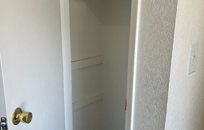 1 bed, 1 bath, 700 sqft, $1,000, Unit CASA-249