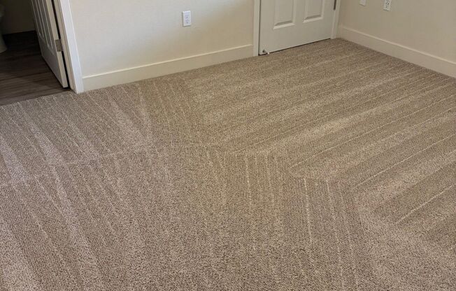 2 beds, 2 baths, 1,064 sqft, $2,271, Unit 1663 - 301