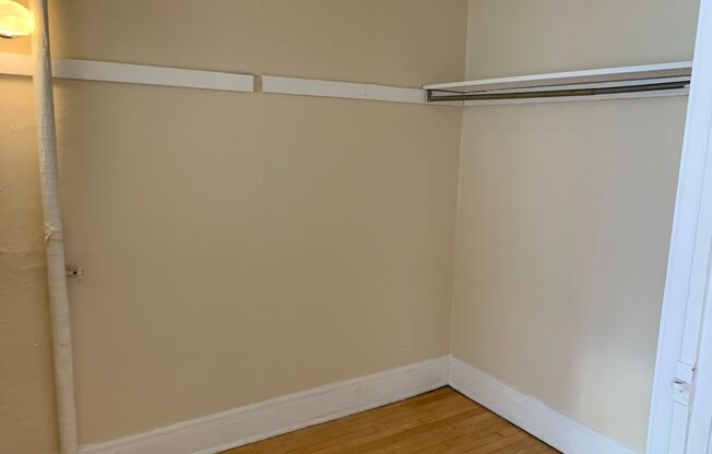 Studio, 1 bath, 450 sqft, $895