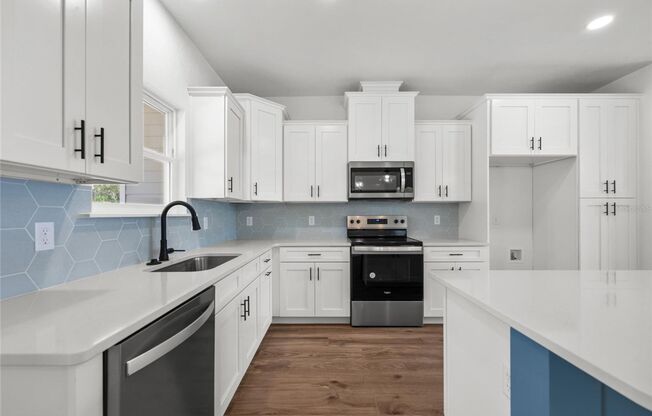 New Construction 3/2 in Bronson