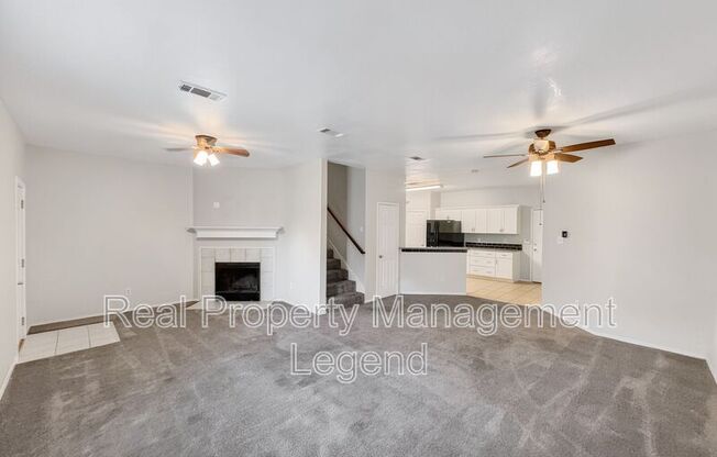 3211 ROUNDTREE LN