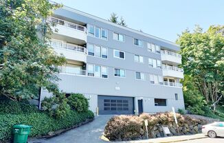 2Bd/1Ba Seattle Condo