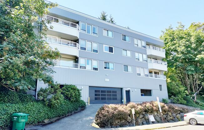 2Bd/1Ba Seattle Condo
