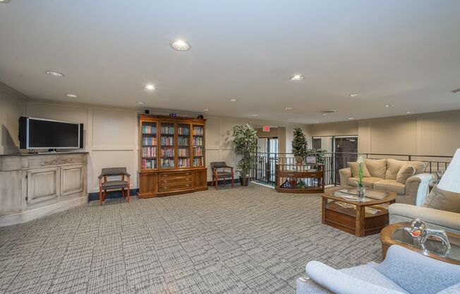 530 N Main Street - The Townhouse.