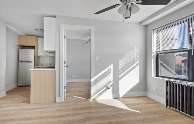 2 beds, 1 bath, 430 sqft, $1,875, Unit 3H
