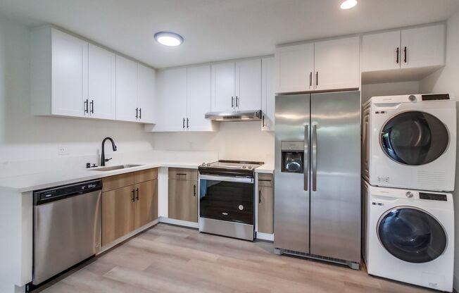 1 bed, 1 bath, 576 sqft, $2,495, Unit 6