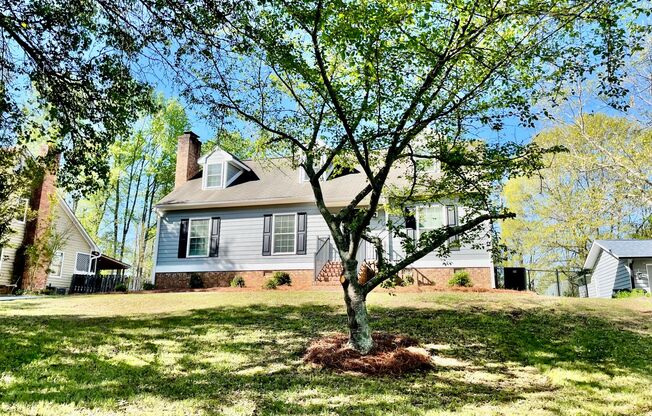 Welcome to view, a charming 4-bedroom, 2-bathroom home located in the heart of Charlotte, NC.