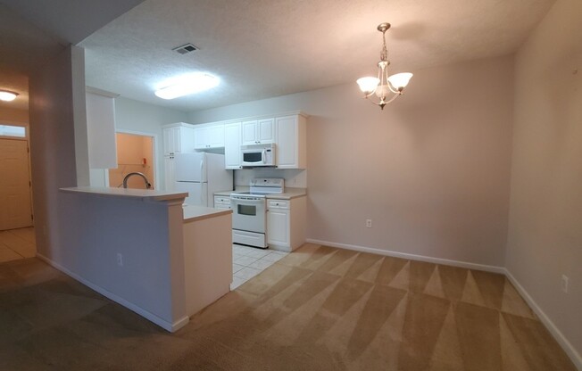 3 beds, 2 baths, $1,400