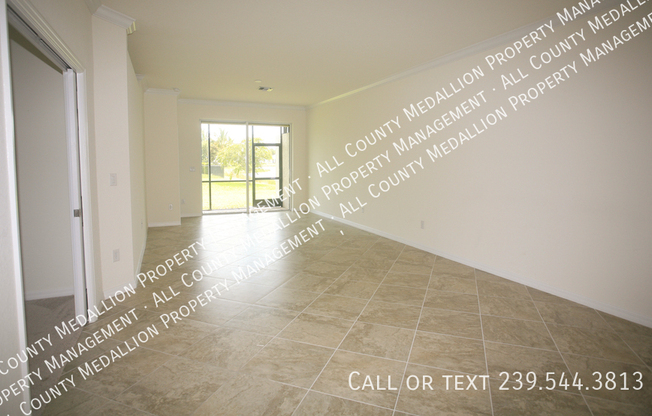 4155 Bisque LN