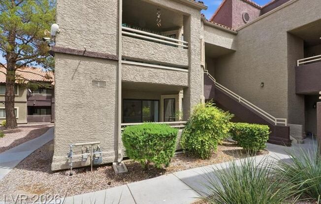 5042 RAINBOW BLVD