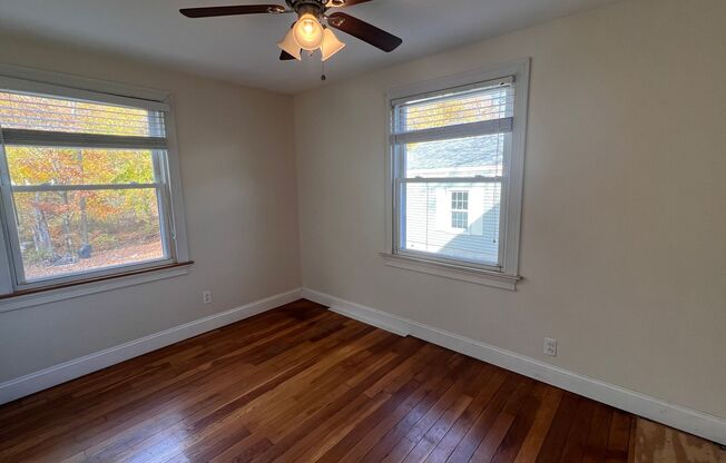 3 beds, 1 bath, $2,500