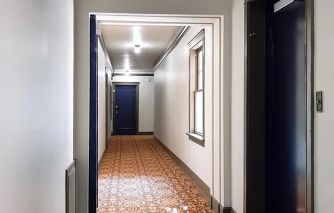 Studio, 1 bath, 306 sqft, $1,025, Unit 401