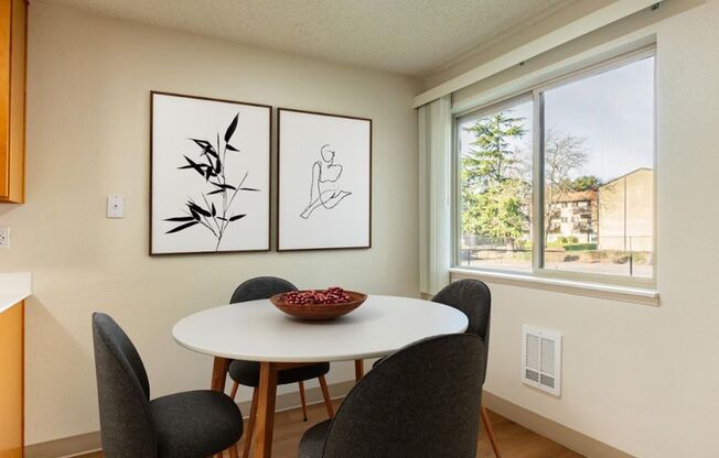 1 bed, 1 bath, 620 sqft, $1,410