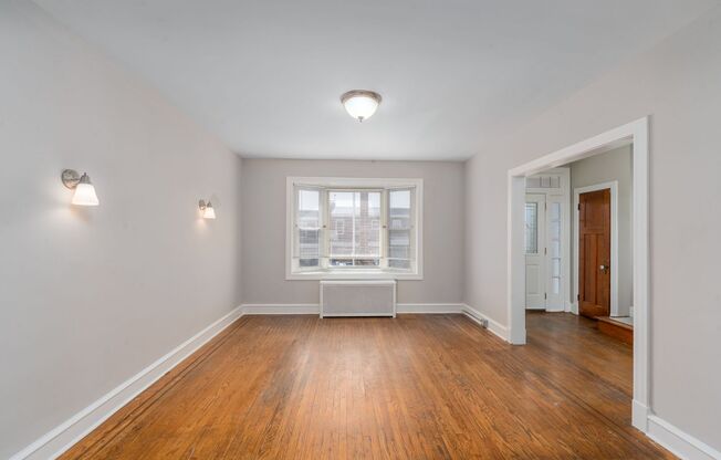 3-Bedroom, 1.5 Bathroom Home in Belair-Edison