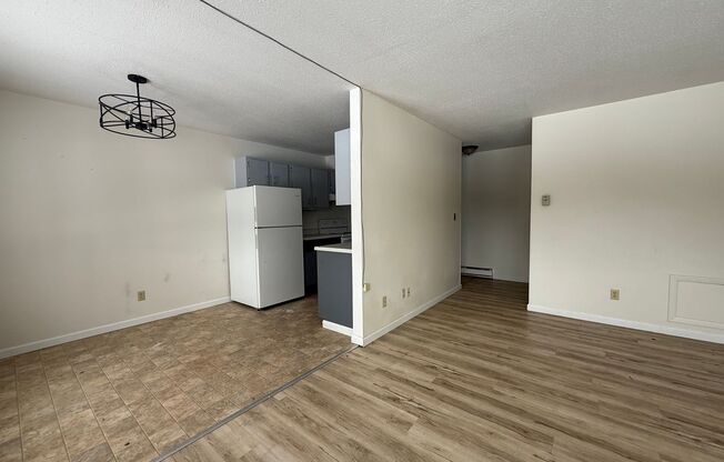 Eastown - 365-395 2nd Ave NE