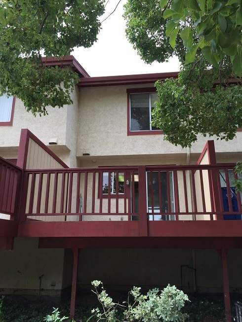 2 beds, 1.5 baths, $2,600