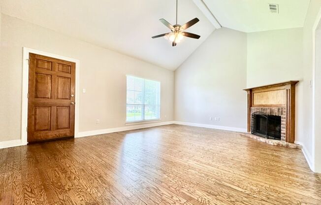 Serene 3BR Home in Peaceful Azalea Lakes
