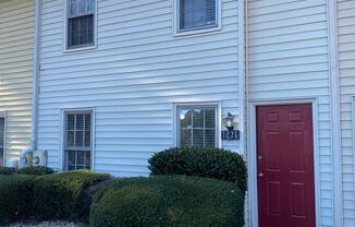 NEW PRICE - Updated Townhome Available for Rent in Roswell!