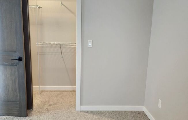 1 bed, 1 bath, 798 sqft, $1,300, Unit 305