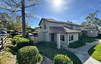 Charming 2 bedroom 2 bath in Tierrasanta!