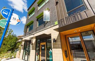 3775 3777 SE BELMONT ST