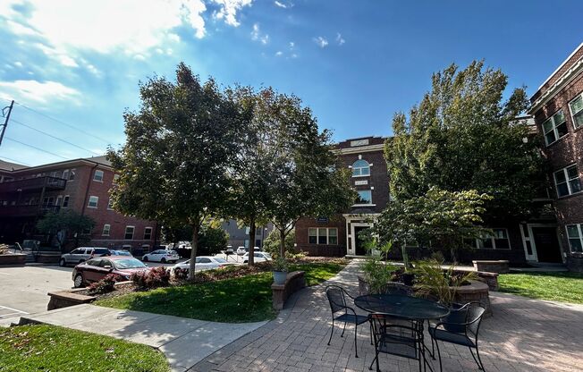 1 bed, 1 bath, 650 sqft, $1,395, Unit Unit 01B A1100